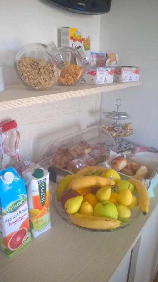 Villa Ancora Bed & Breakfast 산비토로카포 외부 사진
