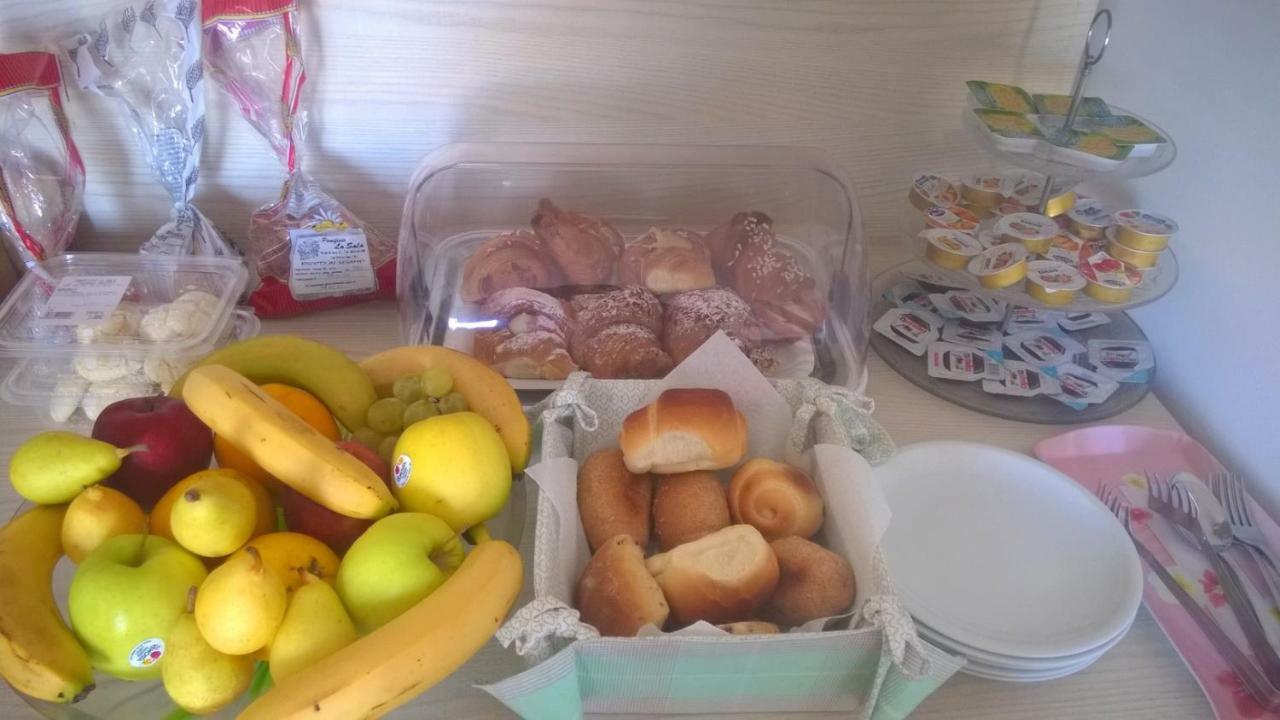 Villa Ancora Bed & Breakfast 산비토로카포 외부 사진